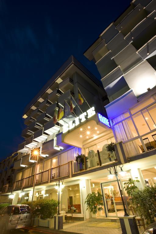 Hotel Elite Cattolica Luaran gambar